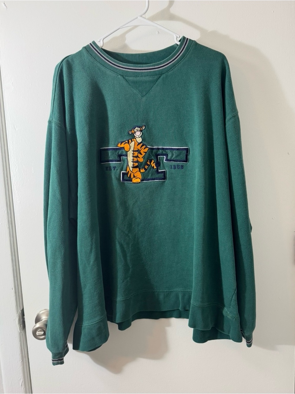 Vintage Tigger Crewneck